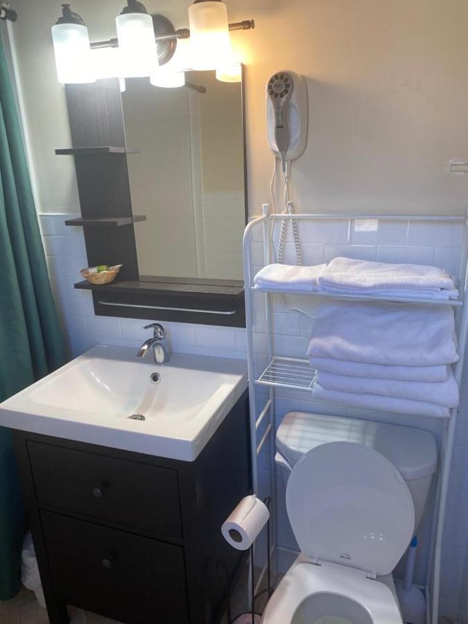 Providence Bay Huron Sands Motel And Restaurant מראה חיצוני תמונה
