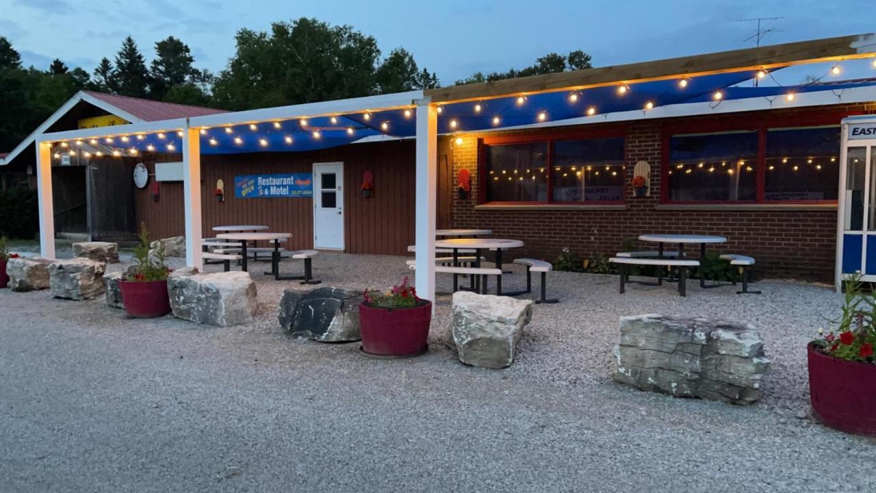 Providence Bay Huron Sands Motel And Restaurant מראה חיצוני תמונה